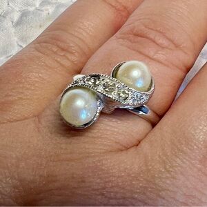 Vintage Sarah Coventry double pearl with rhinestones ring adjustable band
